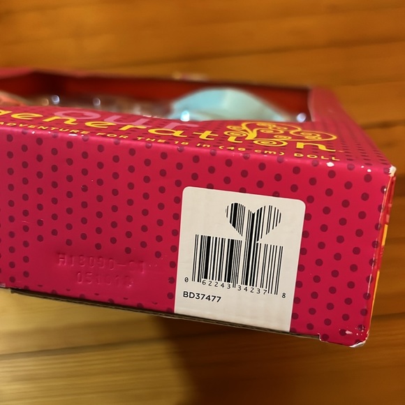 Run for Fun accessories suitable for 18in American Girl - Picture 3 of 4